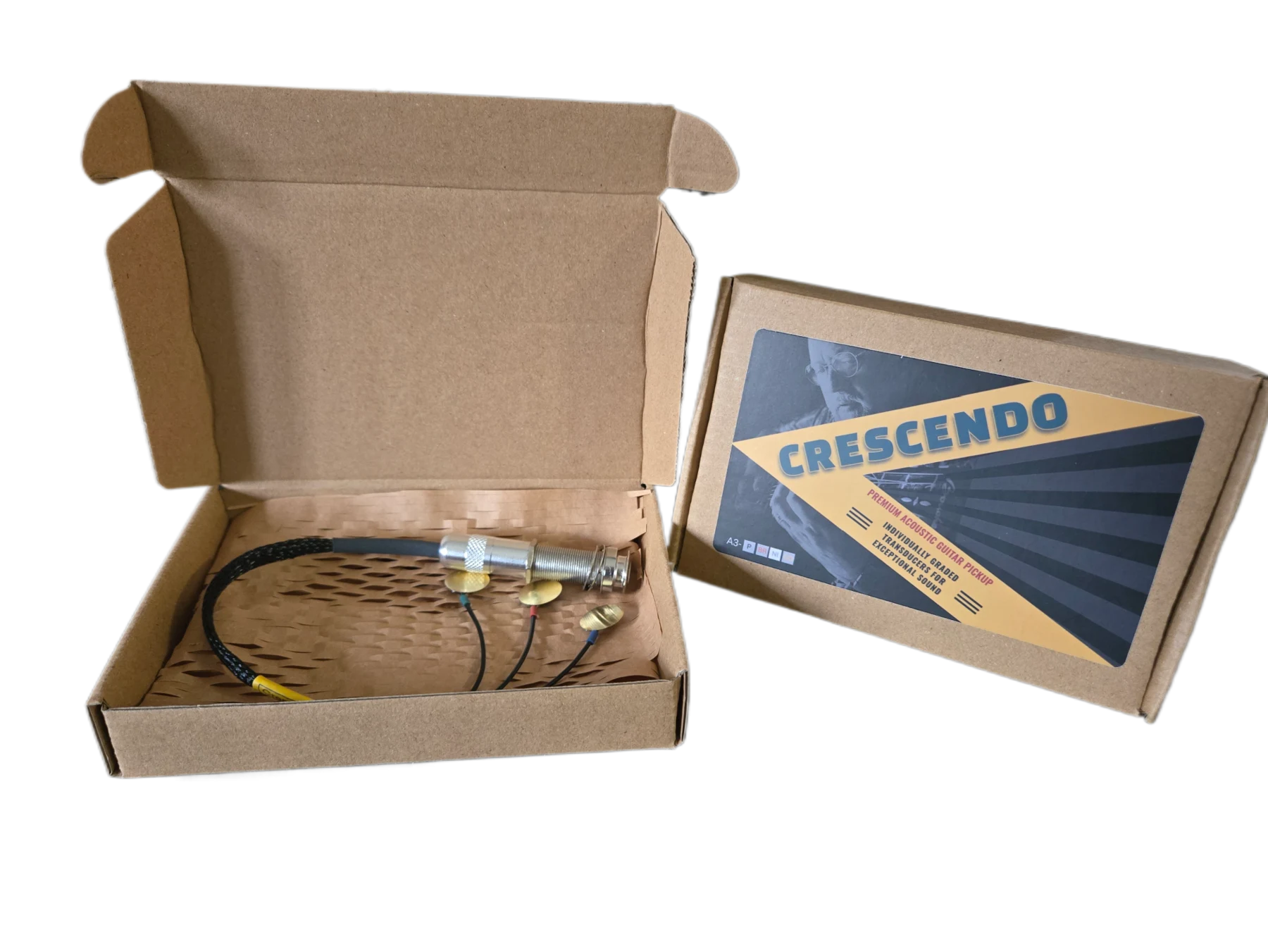 Crescendo pickup system presented in its box